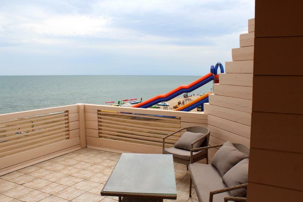 Hôtel Richard By Ribas à Gribovka Extérieur photo